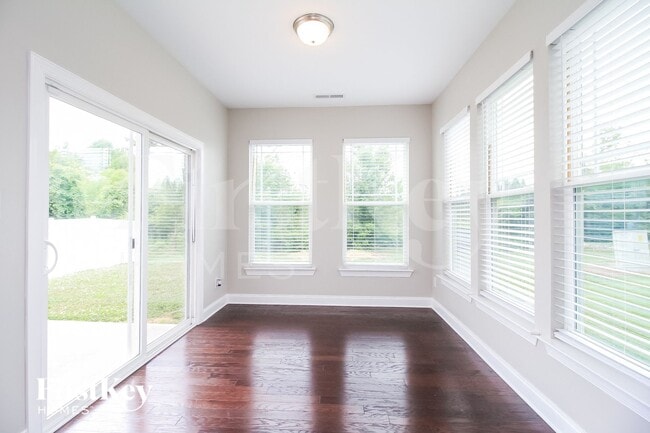 Building Photo - 130 Habersham Ct