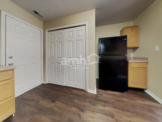 Foto del edificio - 10293 Clear Sky Dr