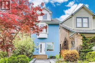 Building Photo - 846 Carlaw Ave