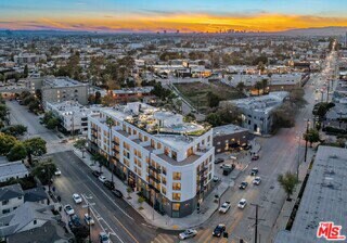 Foto del edificio - 1221 Myra Ave