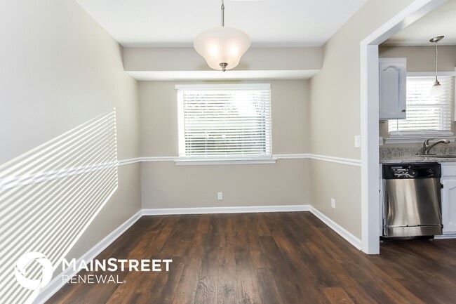 Building Photo - 406 Adeline Dr