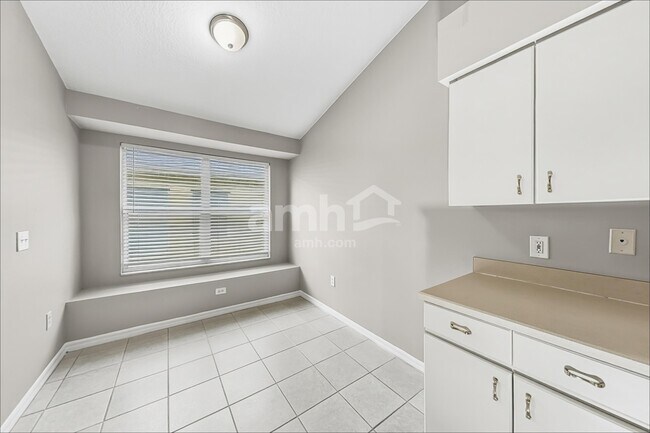 Foto del edificio - 30719 Tremont Dr