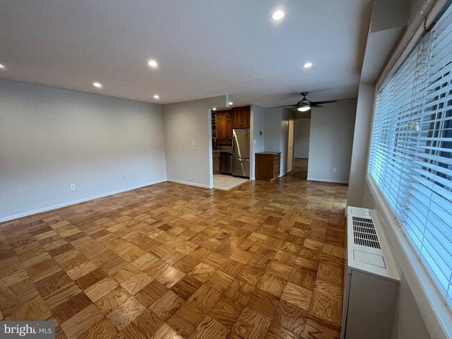 Building Photo - 1508 S George Mason Dr