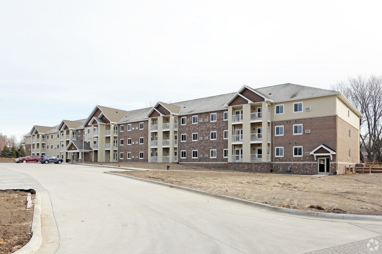 Coral Ridge Apartments Apartments in Coralville, IA