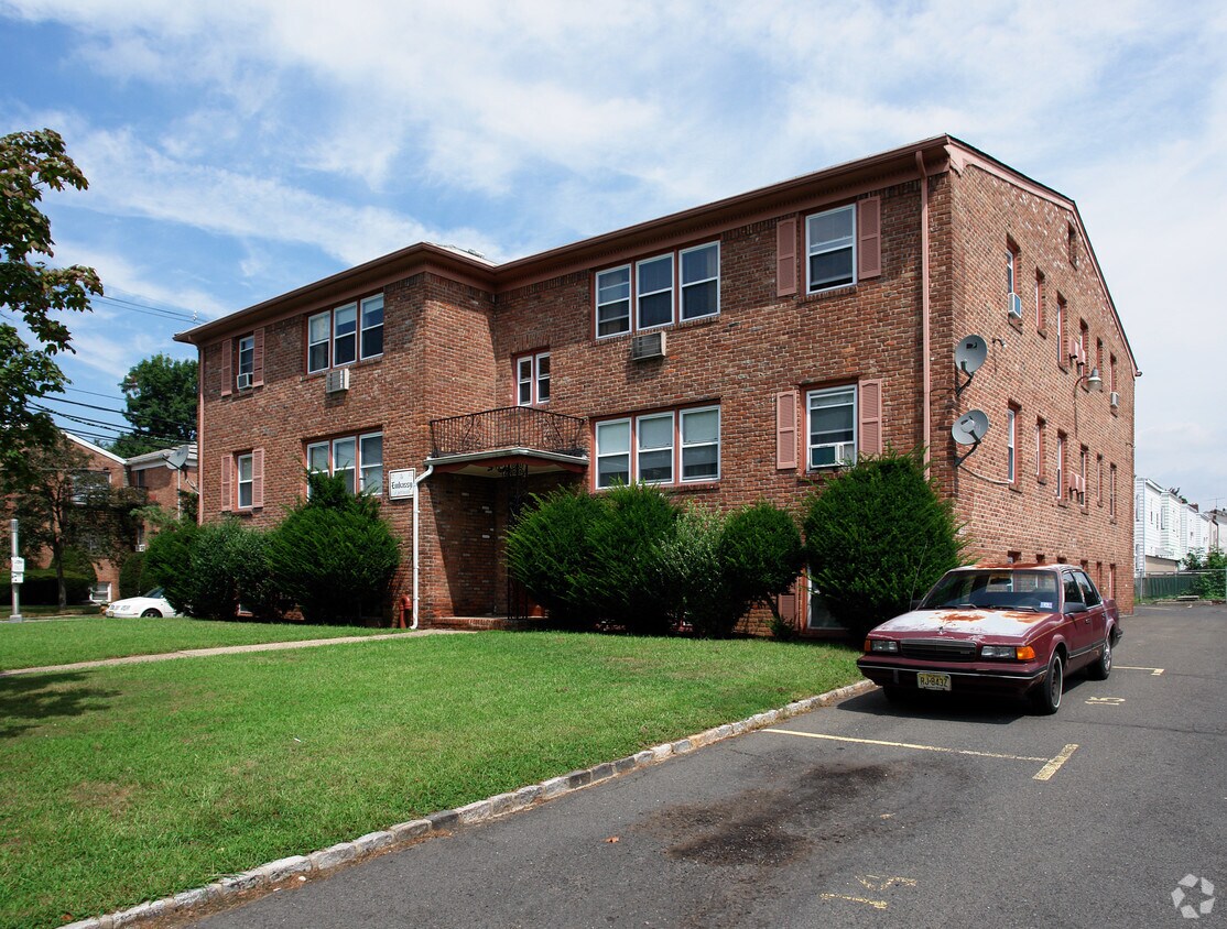 128132 Newark Ave, Belleville, NJ 07109 Apartments Belleville, NJ