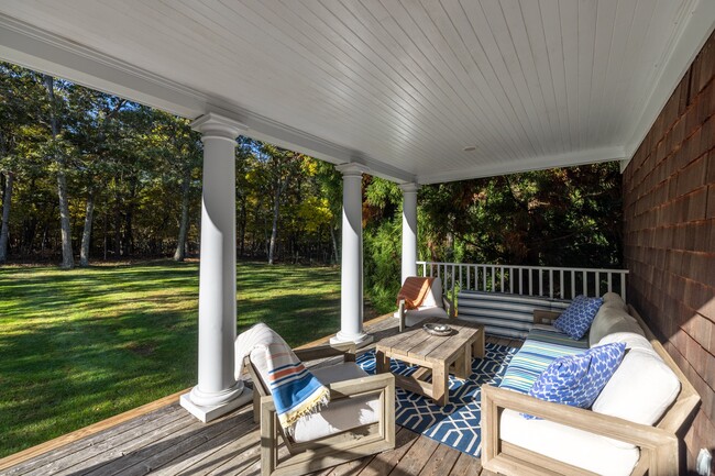 Building Photo - East Hampton Summer Rental