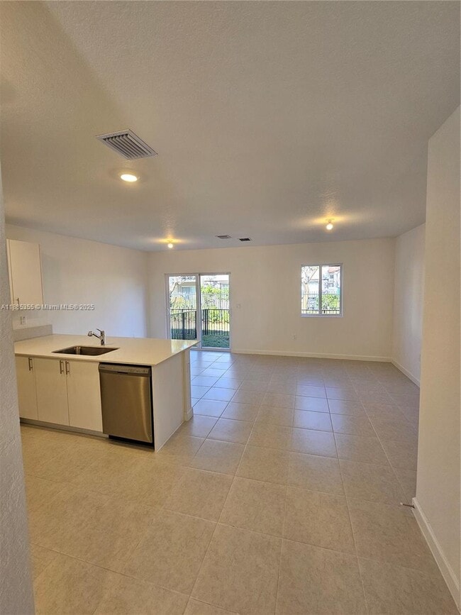 Foto del edificio - 5045 SW 37th St