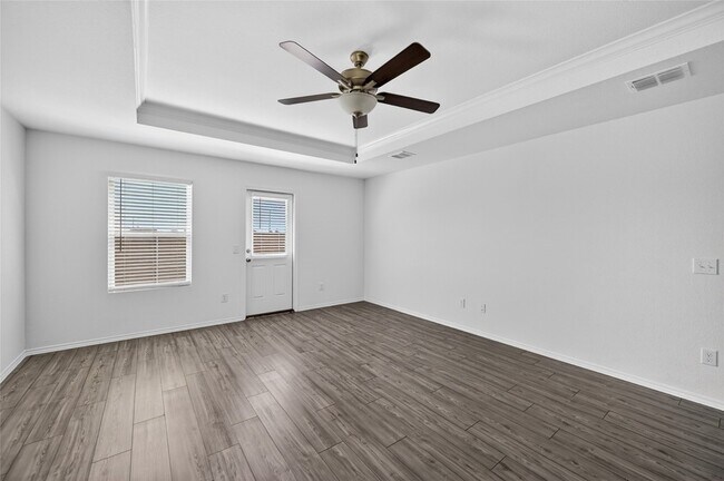 Foto del edificio - 4417 Benham Dr