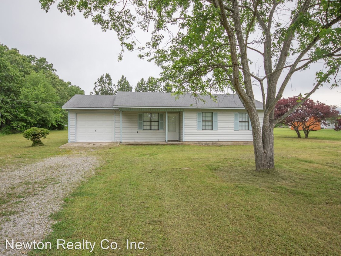 Primary Photo - 16237 Evans Rd