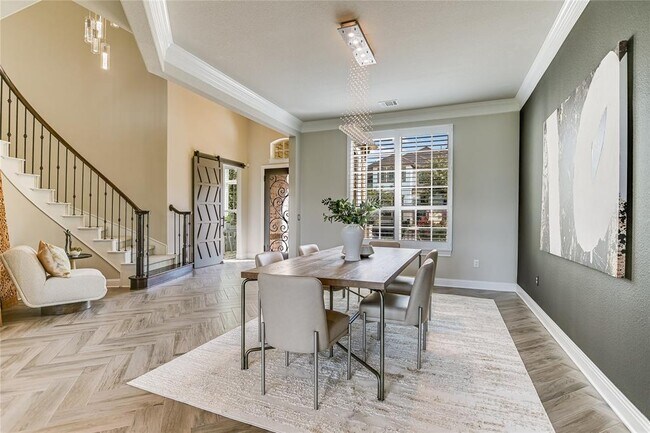 Foto del edificio - 3925 Piana Pl