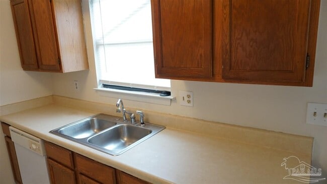 Building Photo - 1474 S Fairfield Dr