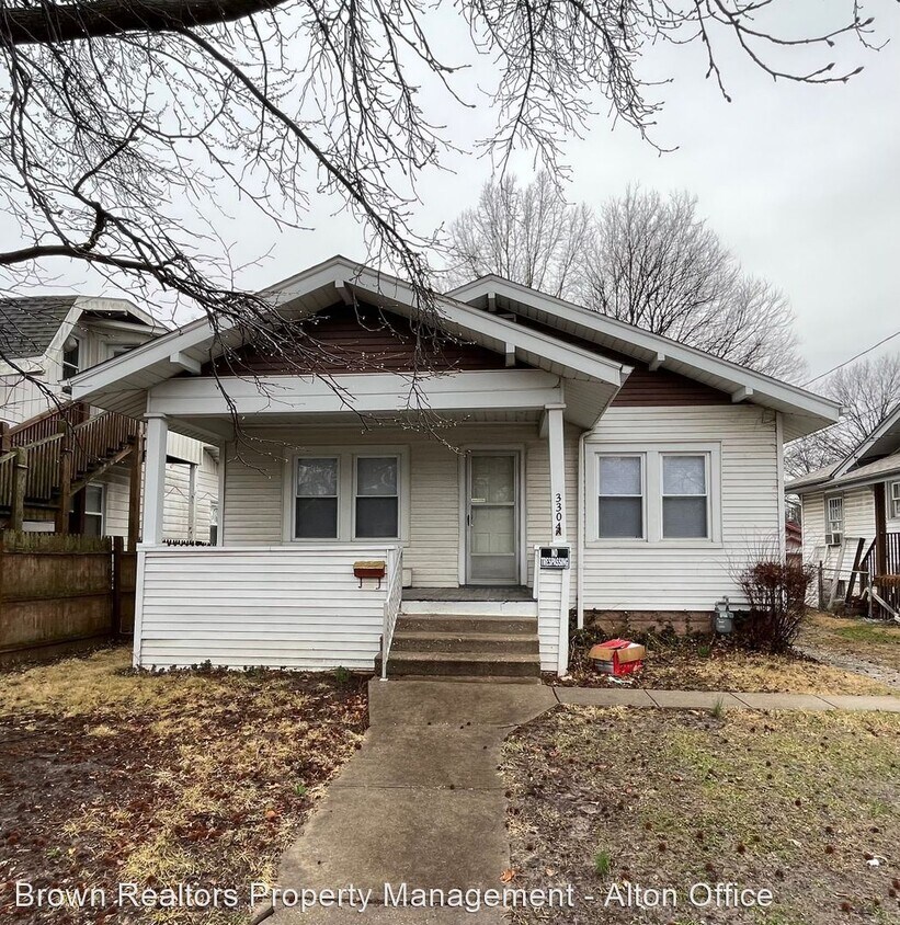 2 br, 1 bath House 3304 Belle Street House Rental in Alton, IL