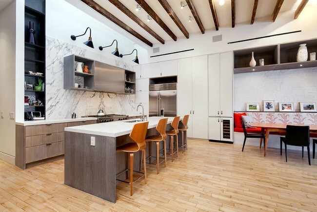 Building Photo - 363 Greenwich St