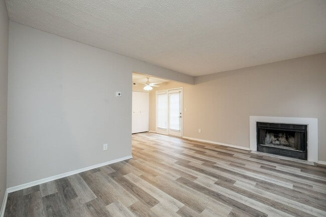 Interior Photo - TOWNHOMES AT MCNAUGHTEN