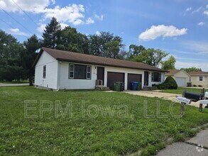 Building Photo - 1405 Robin Rd