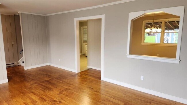 Building Photo - 98 Meadow Ln