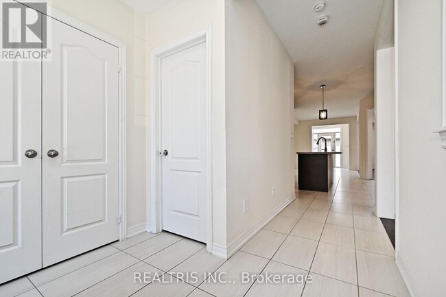 Building Photo - 35 Gordon Landon Dr
