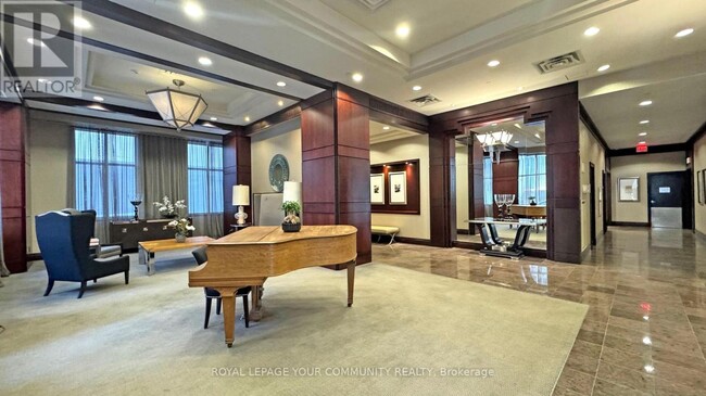 Building Photo - 35 Balmuto St