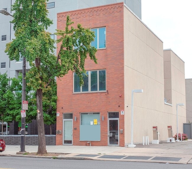 Building Photo - 1233 S Broad St