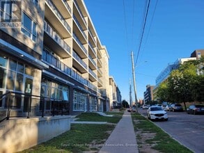Building Photo - 275 Larch St