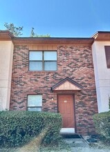Building Photo - 696 Tyner St