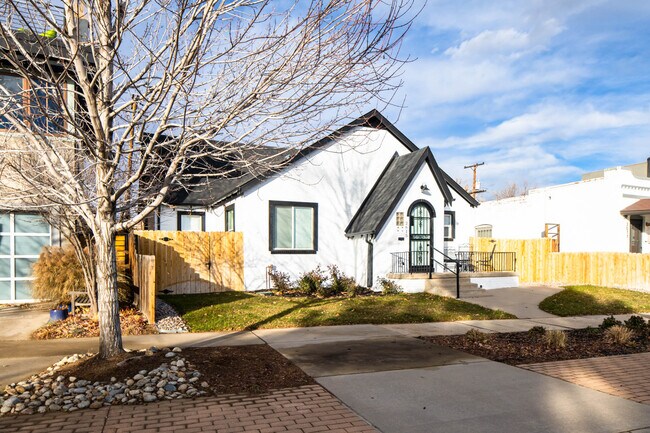Building Photo - 2615 W Caithness Pl