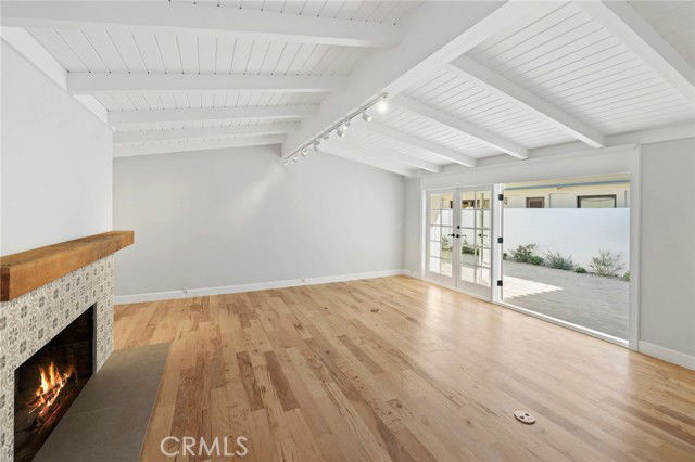 Building Photo - 203 Via Nice