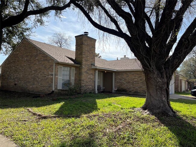 Building Photo - 9630 Oldenburg Ln