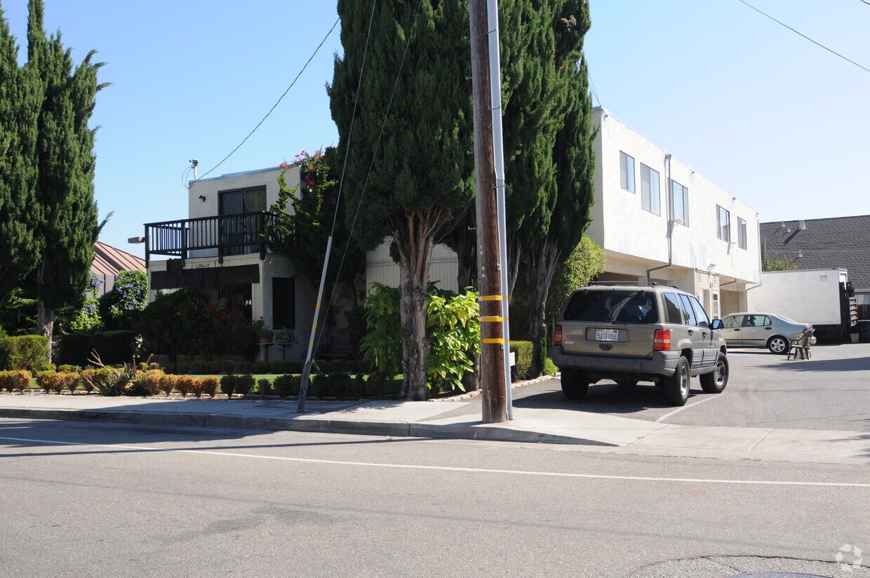 Foto del edificio - 1314-1320 Poplar Ave