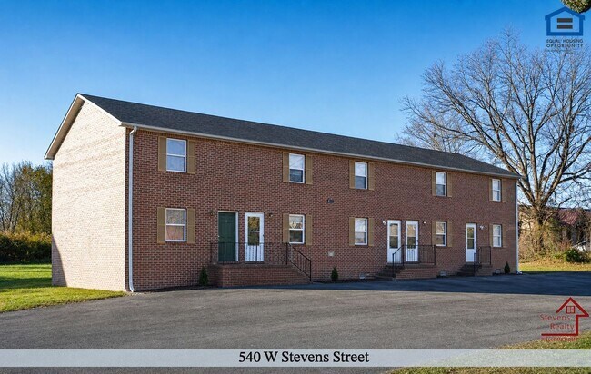 Foto del edificio - 540 W Stevens St