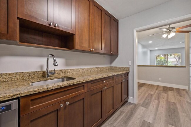 Foto del edificio - 4305 NE 21st Ave