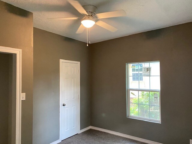 Foto del edificio - 1101 James Farmer St