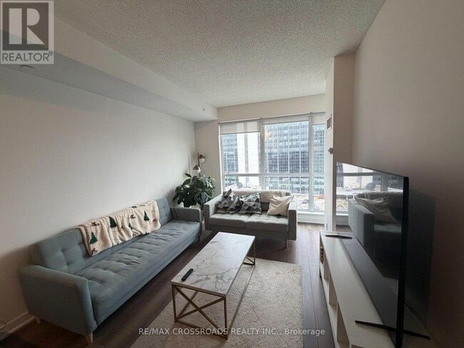 Building Photo - 60 Berwick Ave