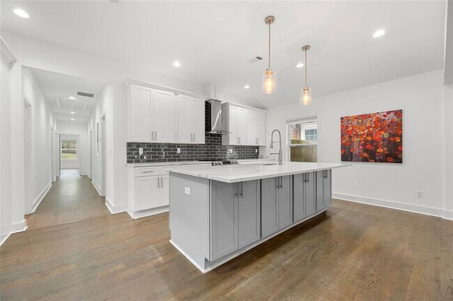 Foto del edificio - 883 Gaston St SW
