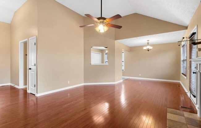 Building Photo - 1390 Whitt Ln