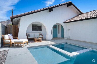 Building Photo - 53560 Avenida Herrera