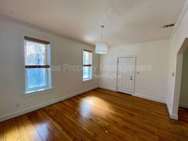 Foto del edificio - 819 E 25th Ave