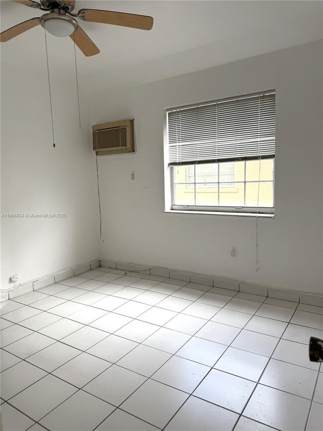 Foto del edificio - 1788 SW 7th St