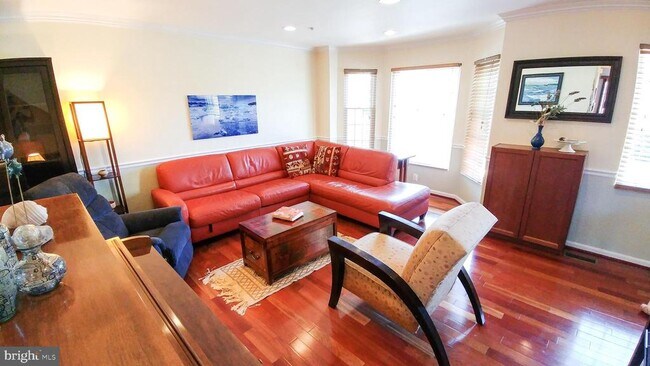 Building Photo - 14023 Pellita Terrace