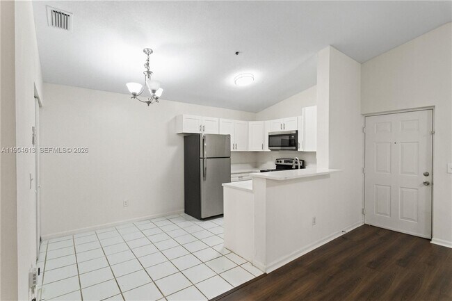 Foto del edificio - 5570 NW 61st St