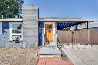 Building Photo - 617 San Diego Ave