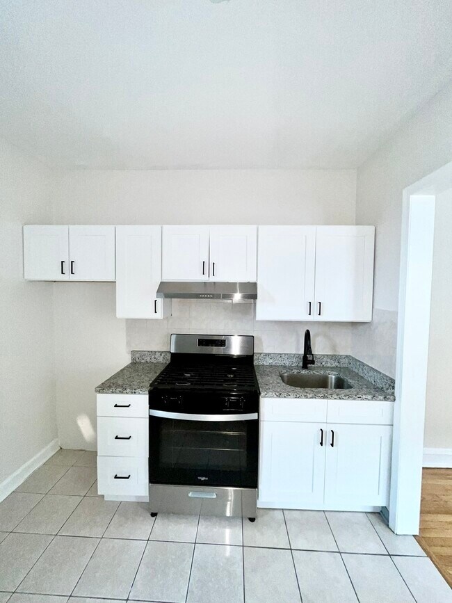 Foto del edificio - 2140 N Kildare Ave