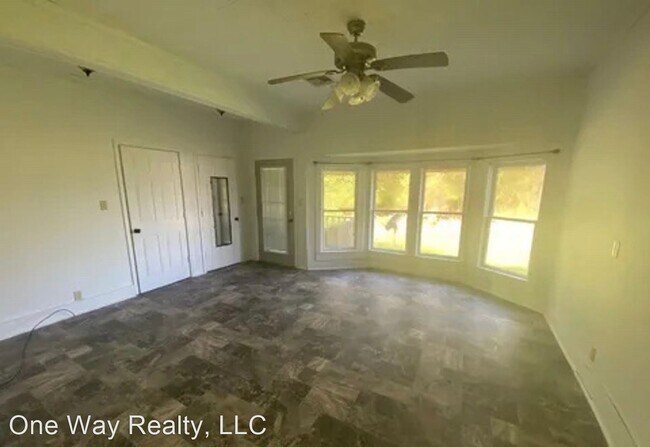 Building Photo - 3 br, 2.5 bath House - 1609 Scott Blvd