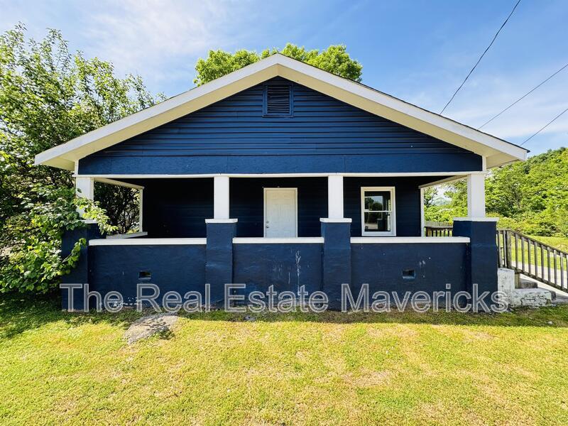 Foto principal - 2204 Robbins St