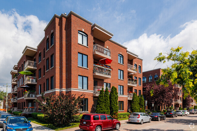 Building Photo - 3555 Rue Des Lacquiers