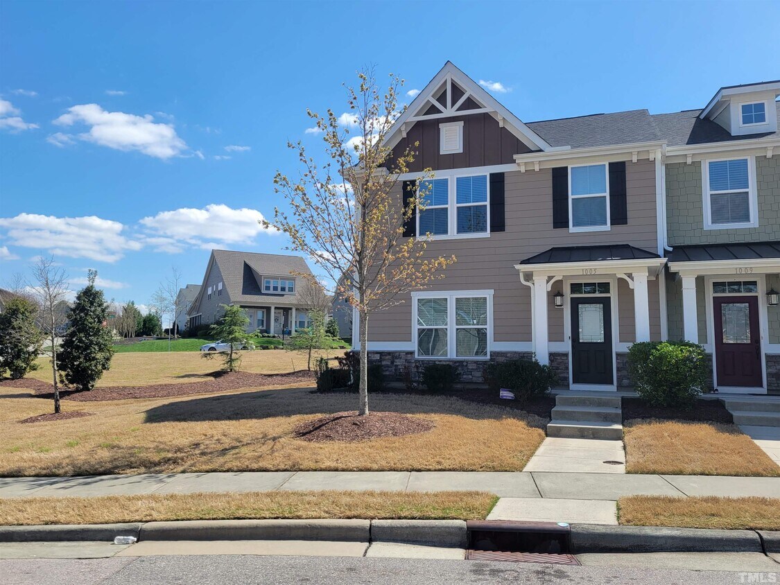 1005 Semora Ln, Morrisville, NC 27560 Townhouse for Rent in