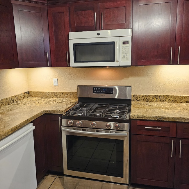 Photo - 101 W Olive Ave Apartment