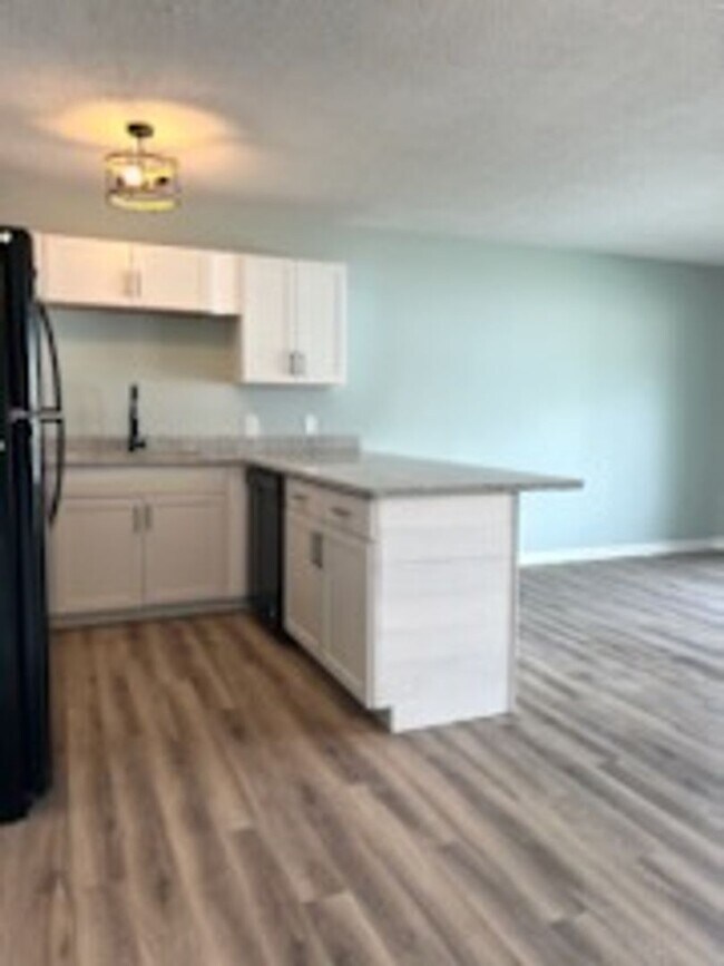 Foto del edificio - 500 Fairway Village Dr