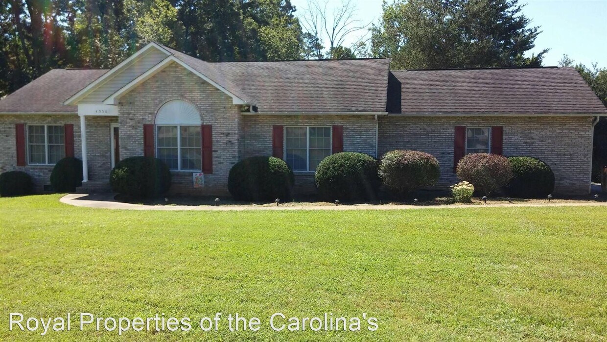 Foto principal - 3 br, 2 bath House - 4958 Water Wheel Drive