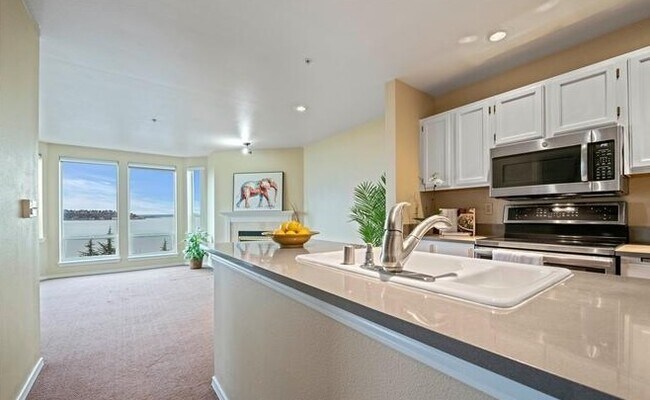 Foto del edificio - 3028 Western Ave